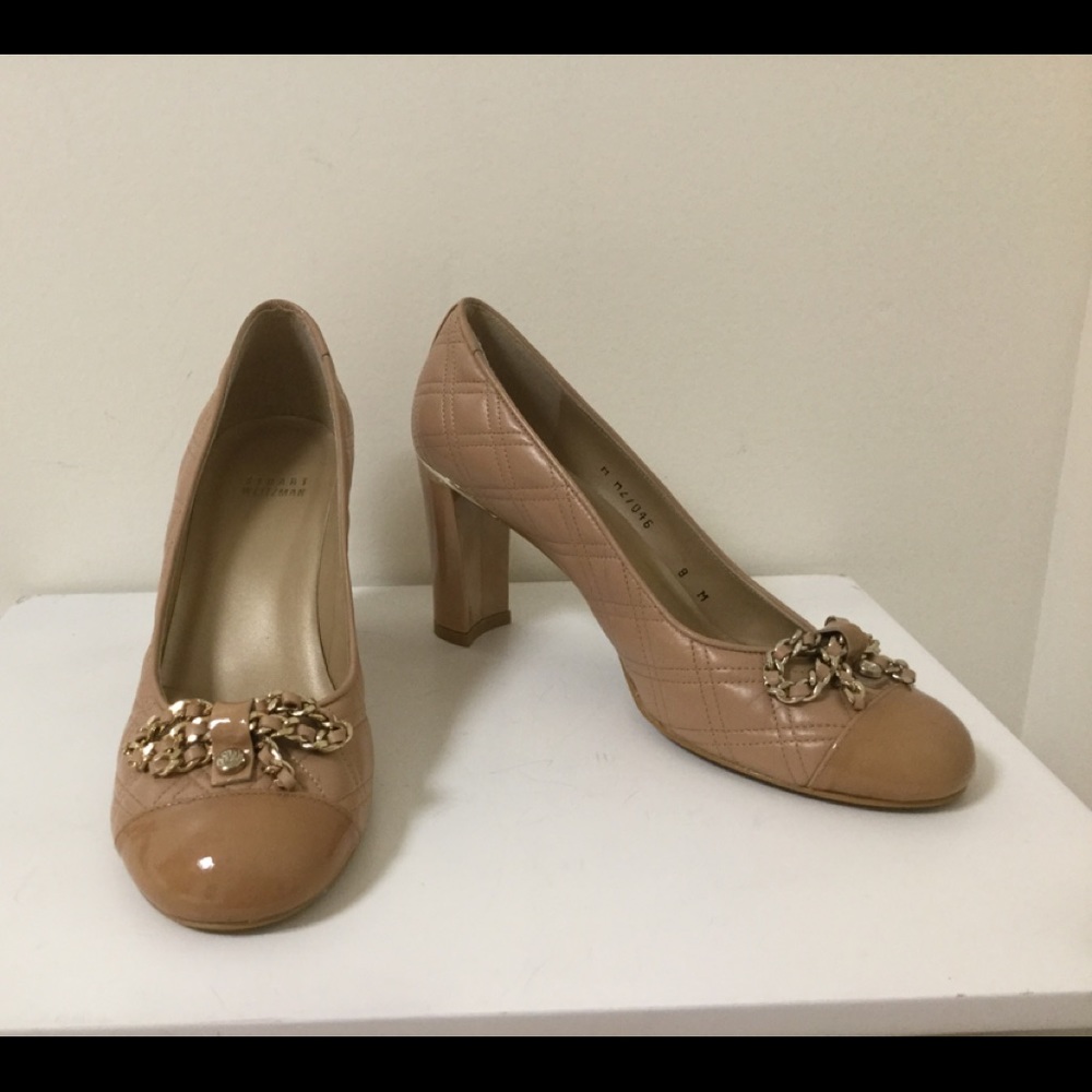Women's Quilted Beige Block Heel Pumps with Gold Chain Accent